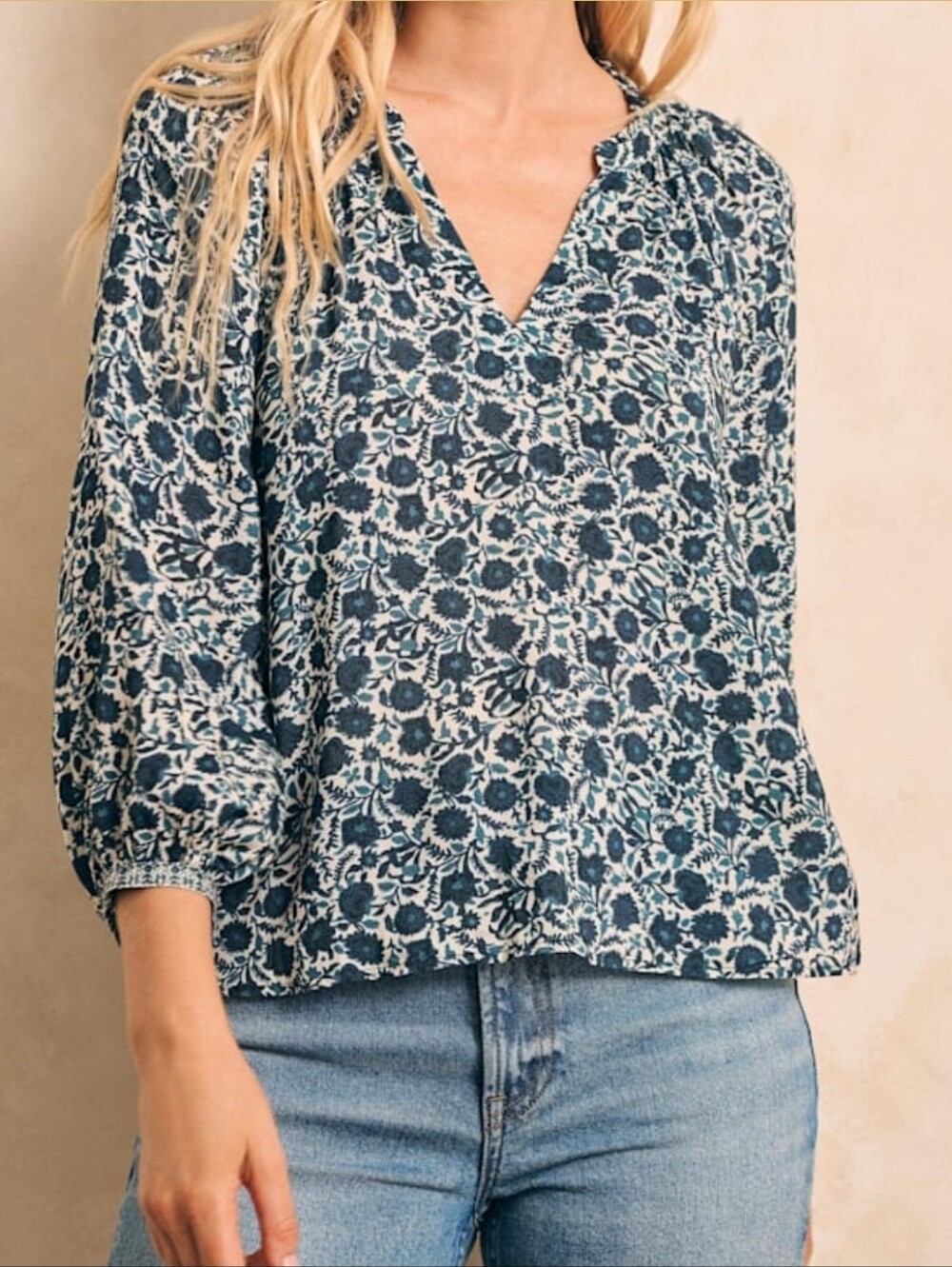 Faherty Portia Top in Navy Folly Floral - Size Large